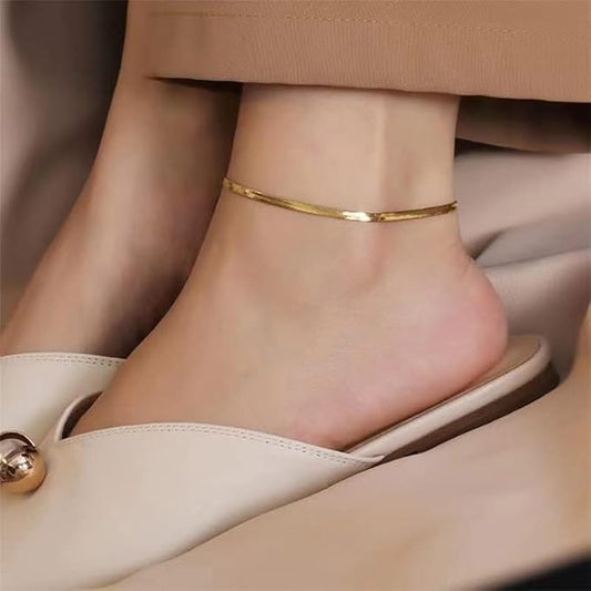 Women Gold-Toned Anklets