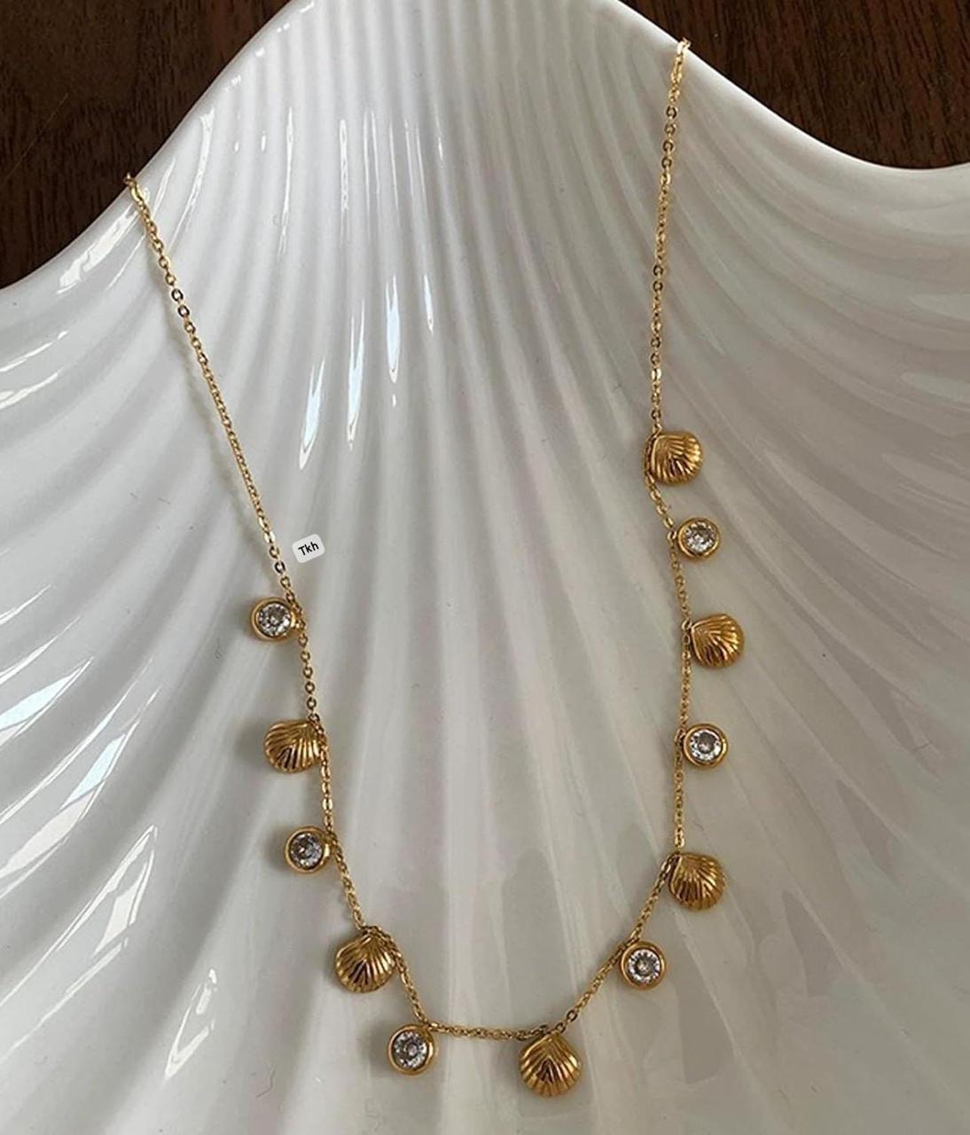 Gold Zircon Shell Neckpiece